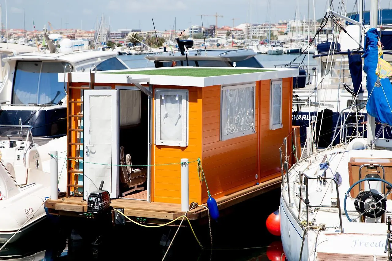 The Homeboat Company Aquatica-Alghero Botel Alghero