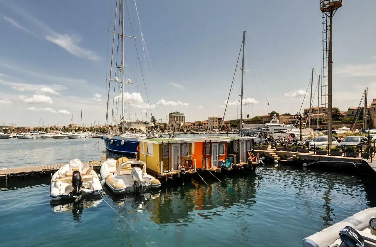 Botel The Homeboat Company Aquatica-Alghero